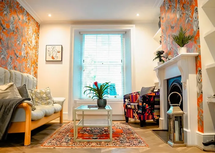 Beautiful & Historic Victoria 3Brs Retreat With Ac